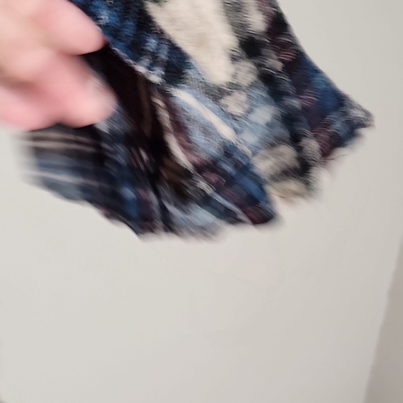 Pendleton Shirt Mens Plaid Size L but runs small Fits M Cut Off Sleeve - Picture 7 of 16